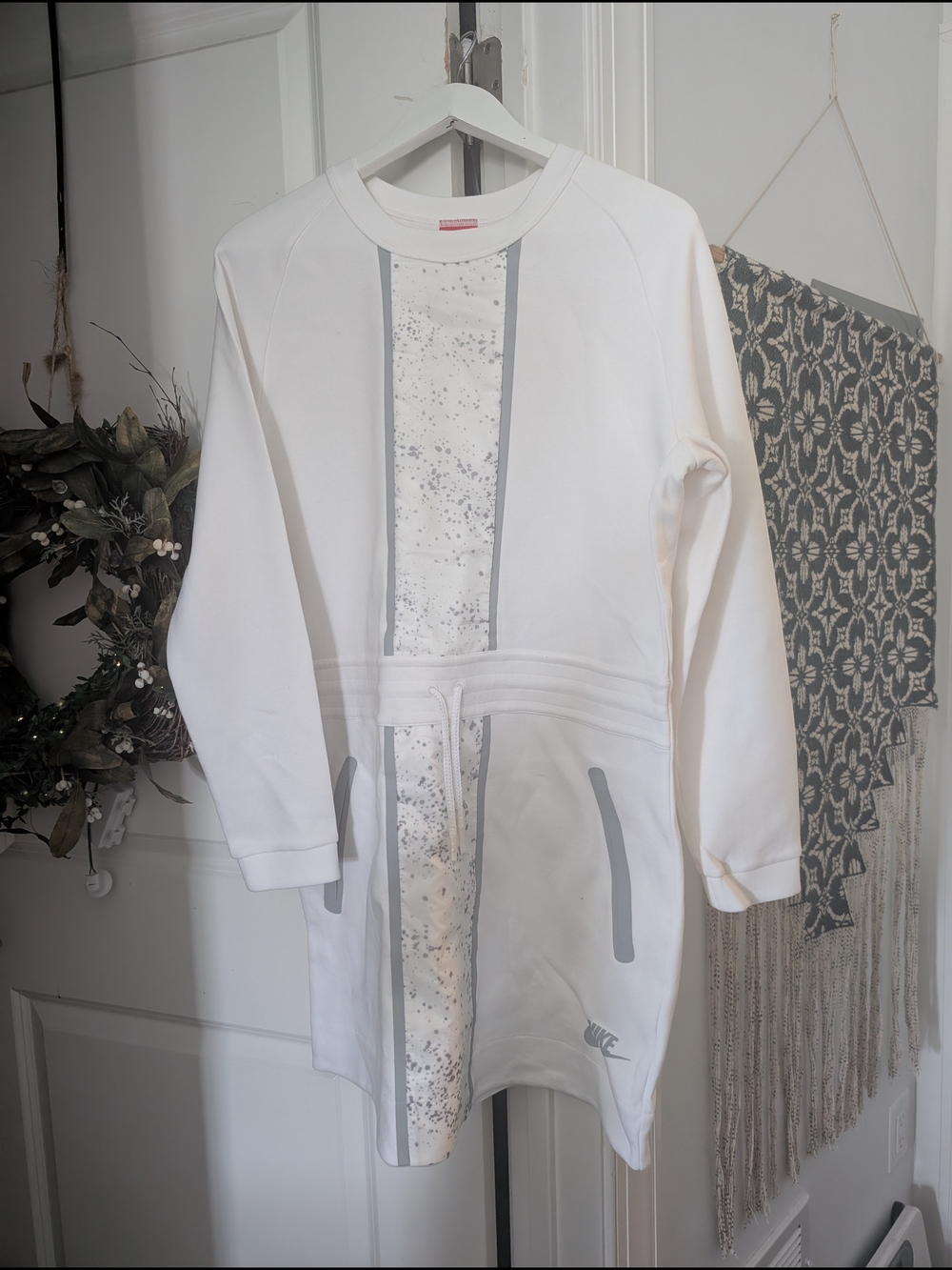 Chic Trendy Nike Fleece Dress Brand New W Tags White Gray